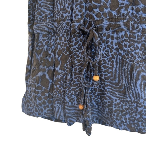 LONDON JEAN SHORTS JUMPER BLUE BLACK ANIMAL PRINT 100% RAYON, SIZE XS - Picture 4 of 7